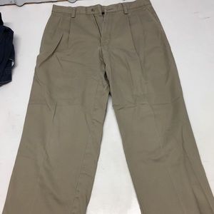 Men’s Dockers